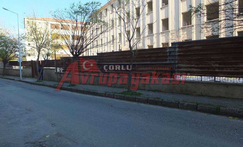 Yerine Okul Yapılacak