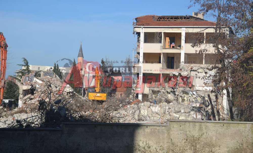 Eski Hükümet Konağı Yıkıldı