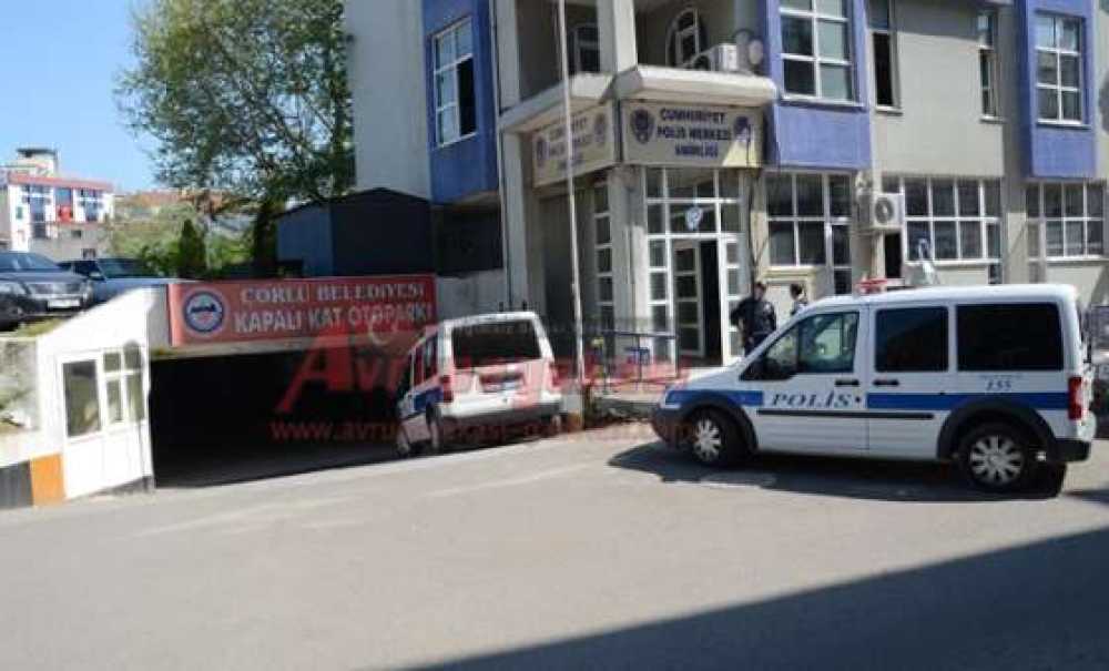 Çorlu Belediyesi Otoparkından Gazetecinin Motosikleti Çalındı