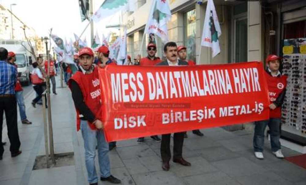 Metal İşçileri Meydana İndi