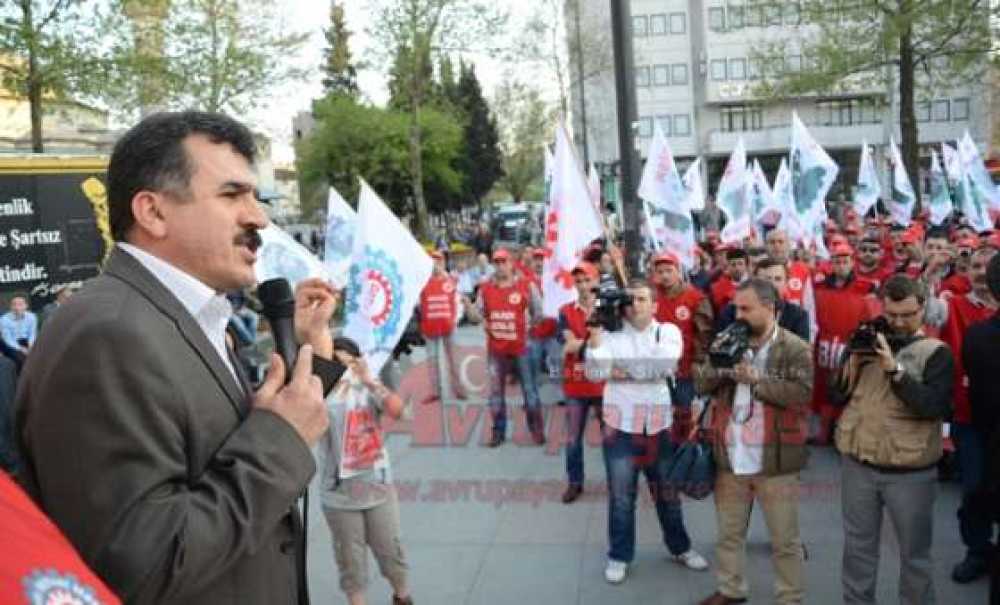 Metal İşçileri Meydana İndi