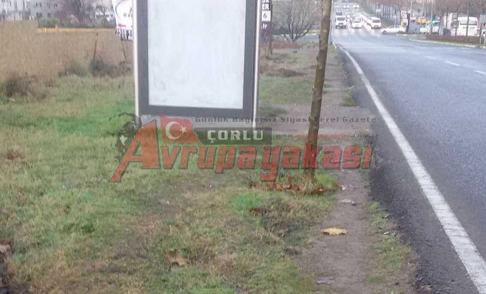 Kaldırım Yapılması Bekleniyor