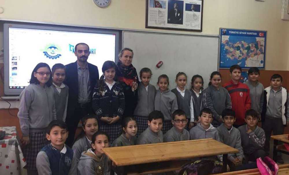 Öğrencilere Geri Dönüşüm Ve Ambalaj Atığı Eğitimi