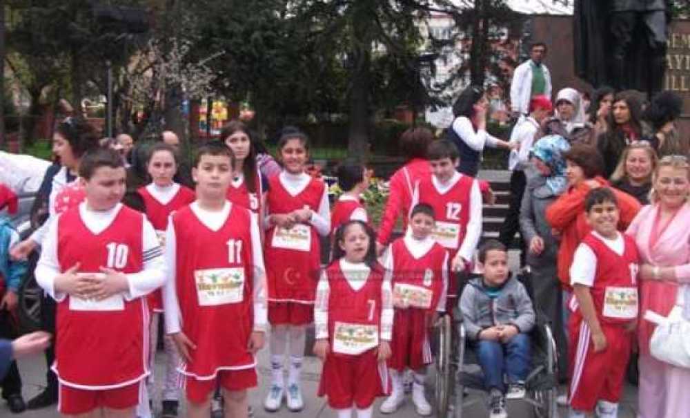 Özel Havuzlar Özel Eğitim Ve Rehabilitasyon Merkezinden Her Ay Bir Etkinlik