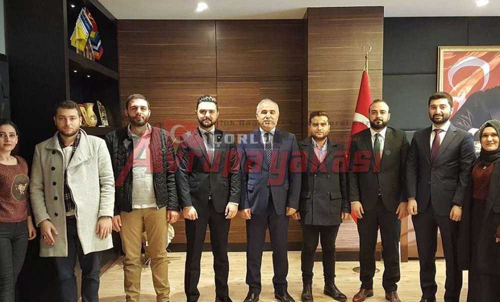 Ak Parti Gençlik Kolları Sahaya İndi