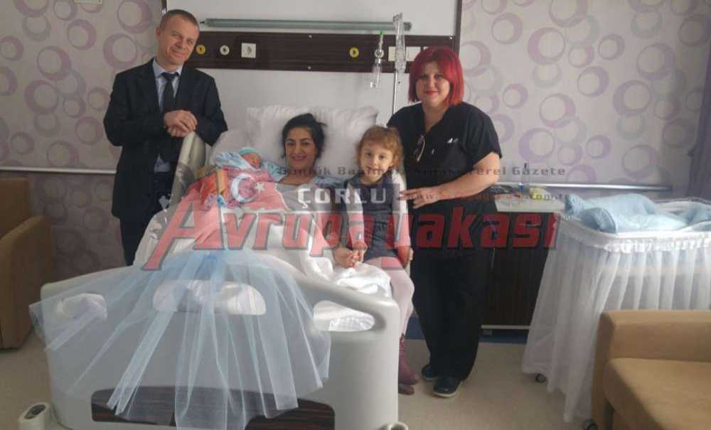 Vega Hastanesi'nde Yılın Ilk Bebeği