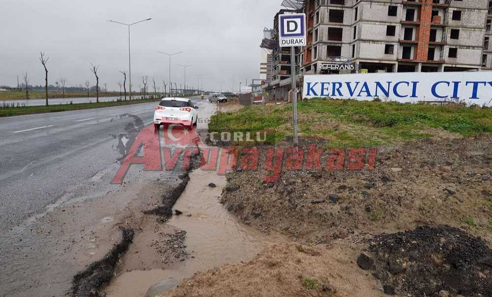Vatandaşların Otobüs Durağı Tepkisi