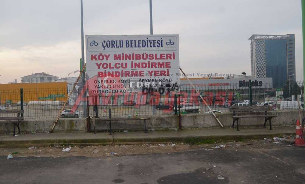 Köy Minibüslerinin Yeri Çöp İçinde