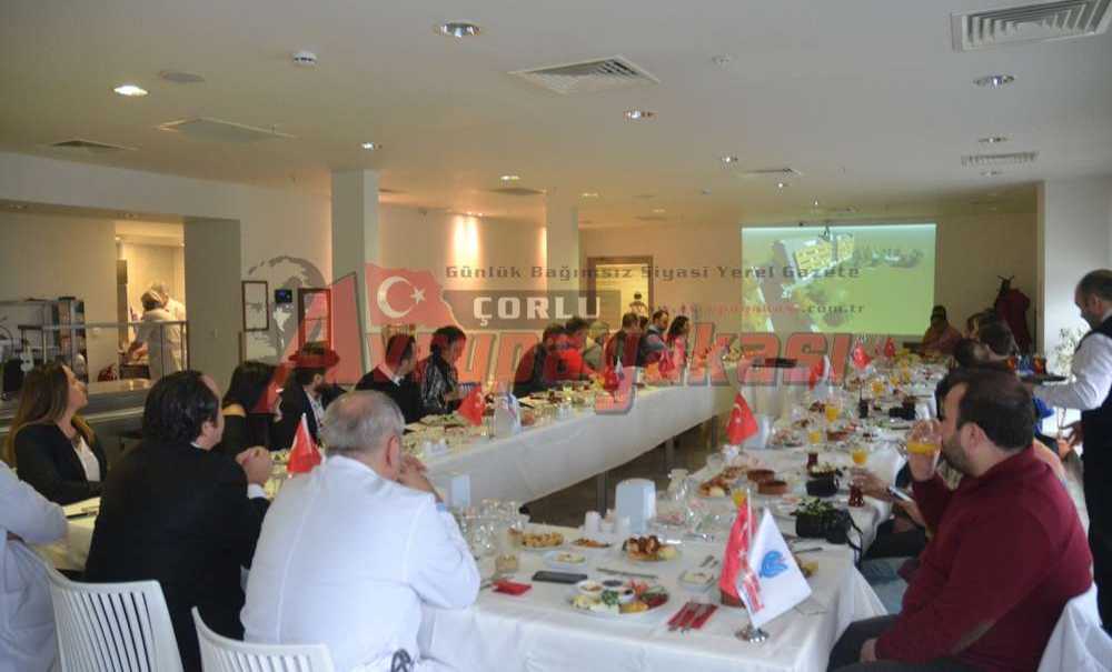 Özel Çorlu Vatan Hastanesinde Gazeteciler Günü Kutlaması