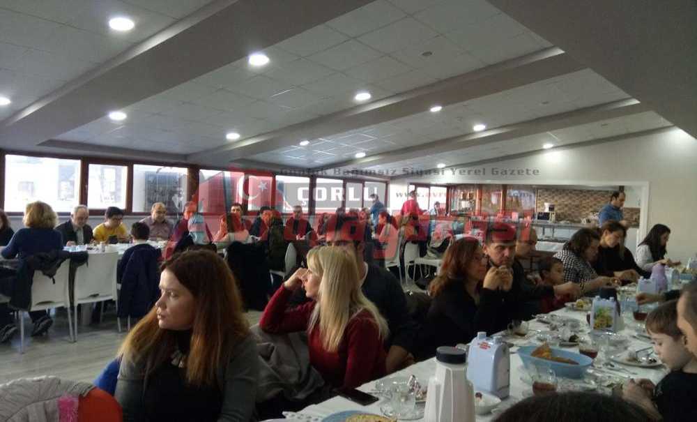 Eğitim Bir-Sen Kahvaltıda Buluştu