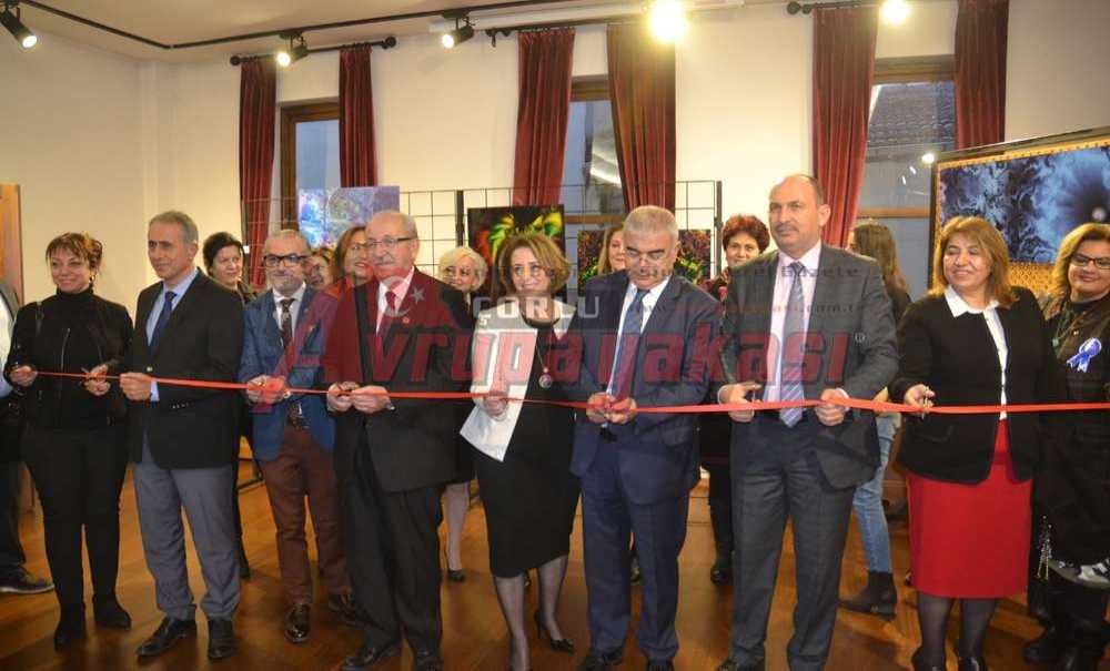 “Yaşamın Rengi” Sergisi Açıldı