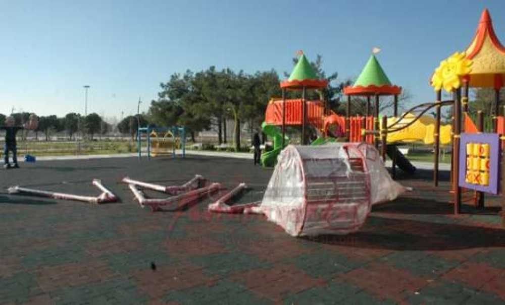 Cumhuriyet Parkına Yeni Oyun Grupları