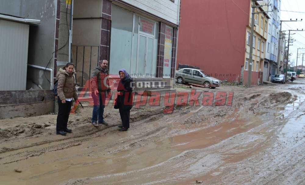 Yoğurtçu Sokak Halkının Çilesi Bitmiyor