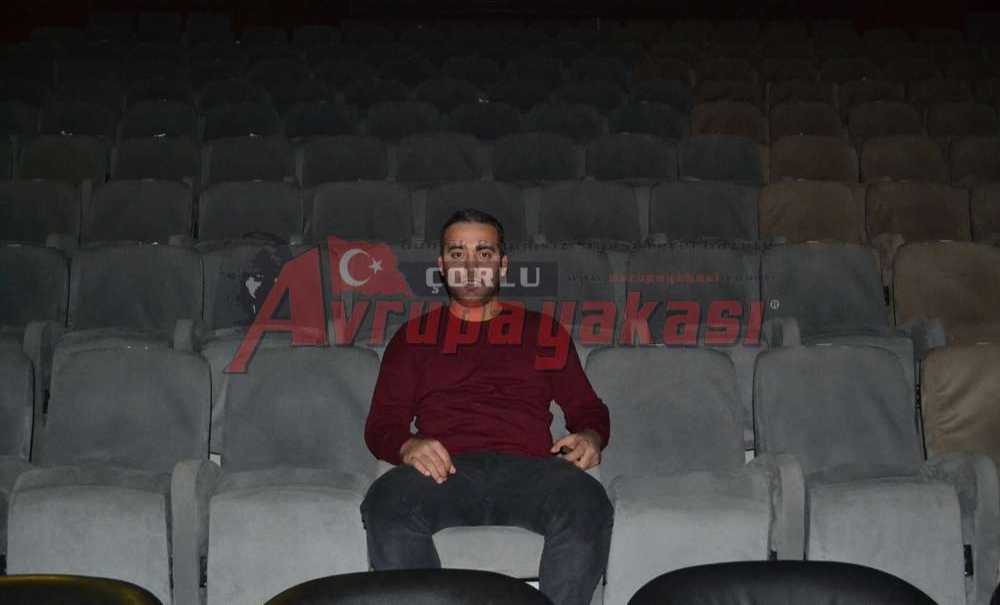 Herkesi Tiyatro İzlemeye Bekliyoruz