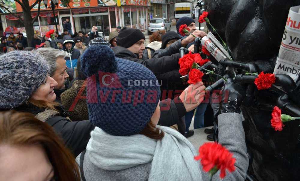 Uğur Çorlu'da Mumcu Anıldı
