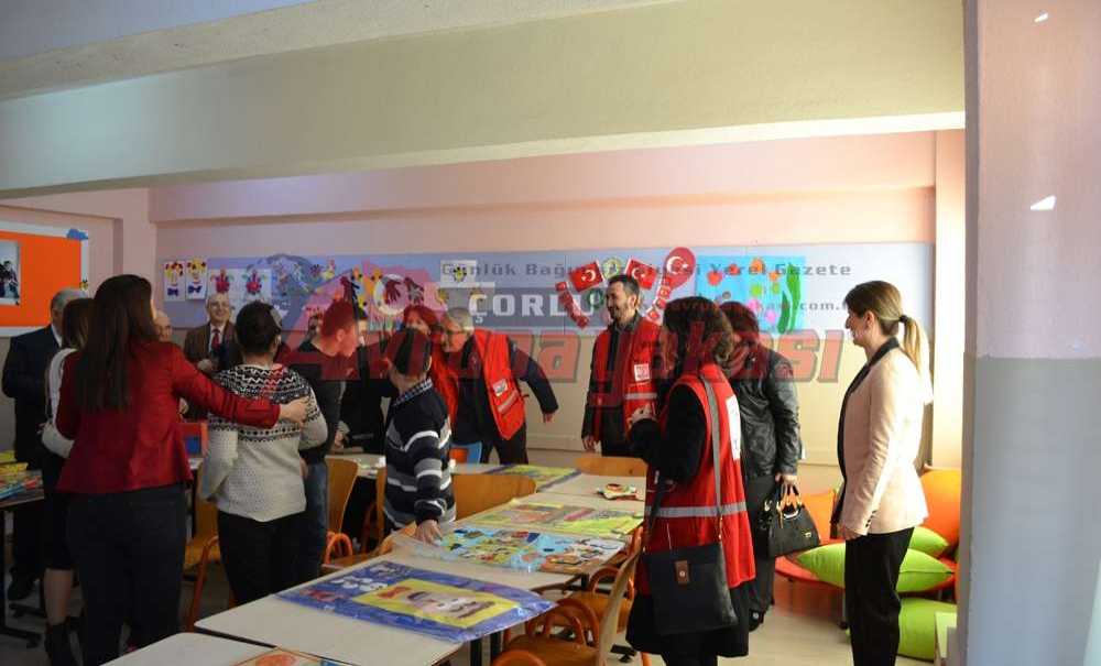 Kızılay'dan Özel Öğrencilere Özel Sınıf