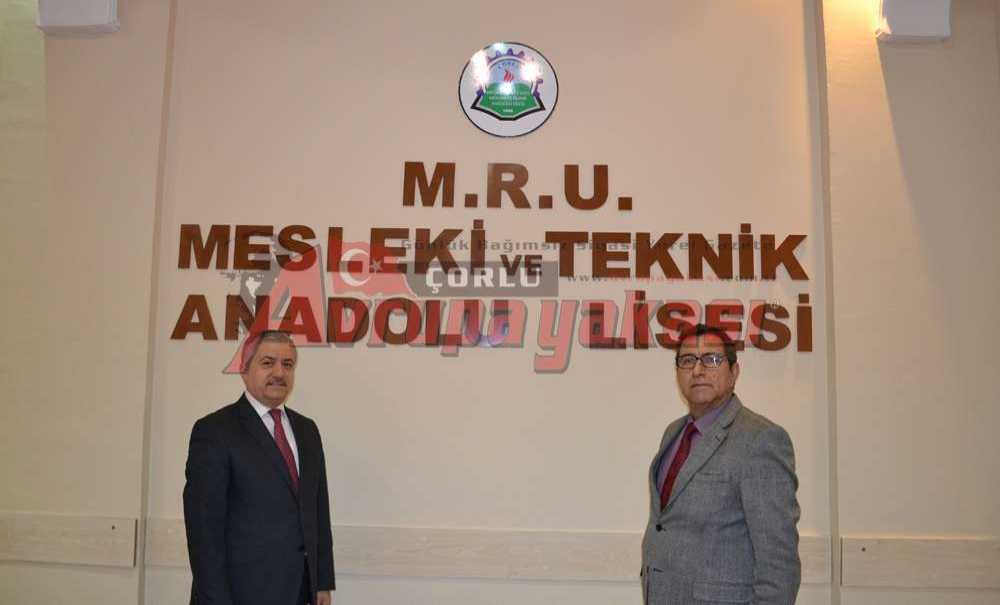 Bu Okul İşsizliği Önlüyor