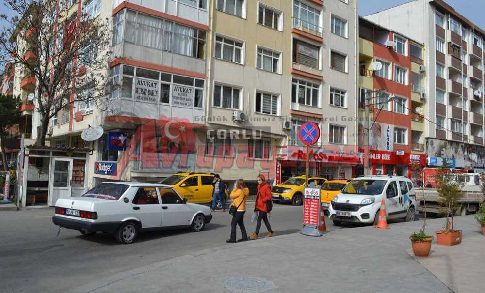 Sokaklar Bir Yıl Daha Tabelasız