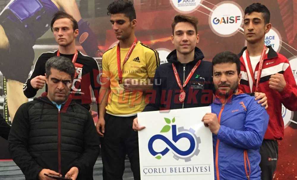 Çbsk'dan 3 Altın 3 Bronz Madalya