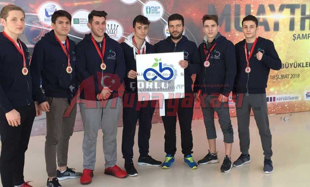 Çbsk'dan 3 Altın 3 Bronz Madalya