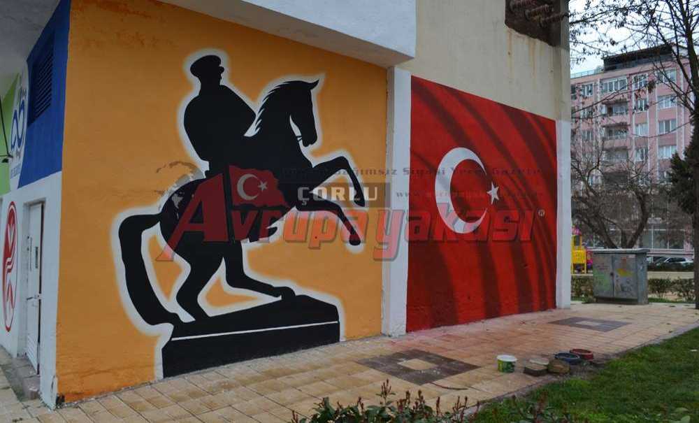 Yazılar Gitti, Atatürk Geldi