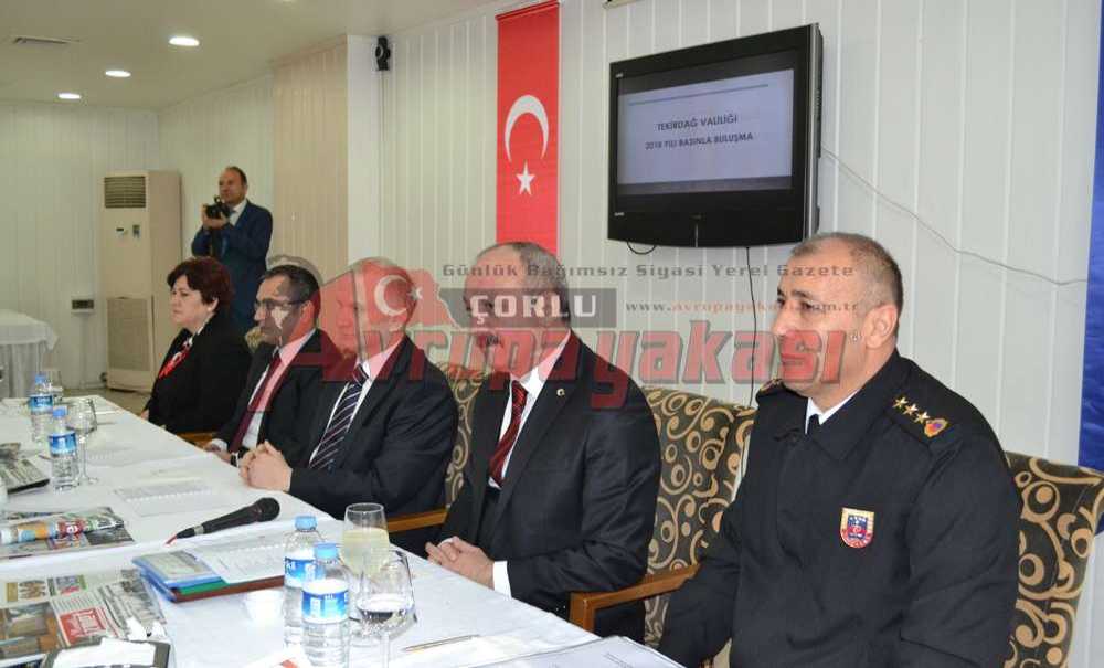 Vali Ceylan 2017 Yılının Panoramasını Sundu