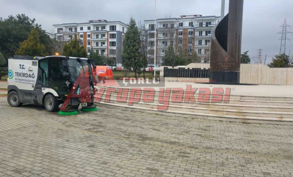 Çorlu Şehitliği Temizleniyor