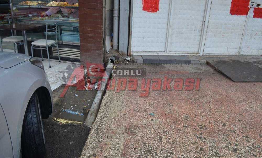 Vatandaş Geçmekte Zorlanıyor