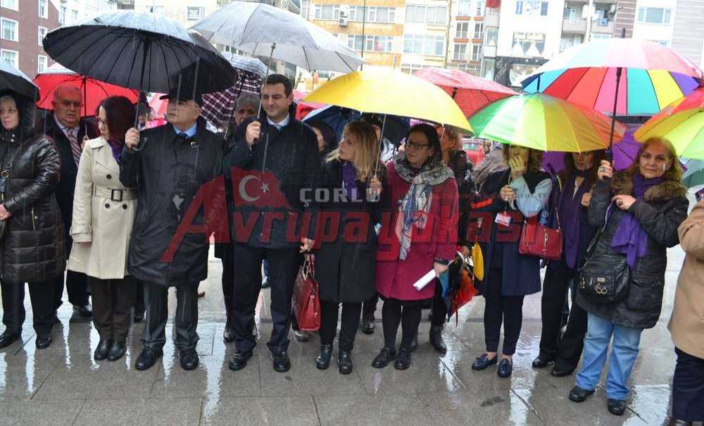 Coşkuya Yağmur Engel Oldu