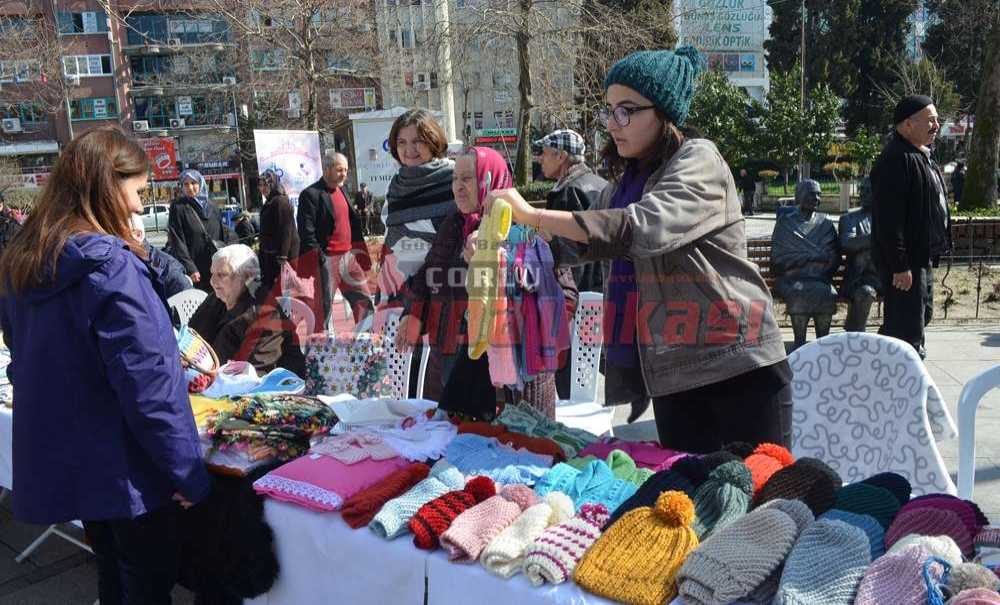 El Emekleri Göz Nurları, İlgi Gördü