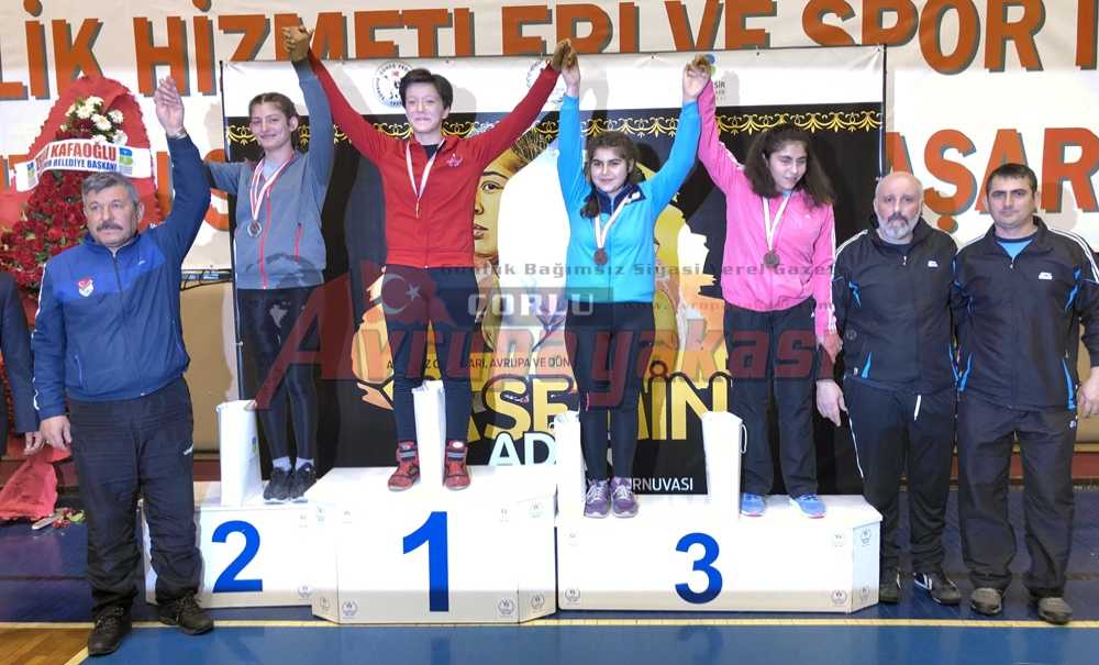 Çbsk Güreşçileri Turnuvadan Derecelerle Döndü