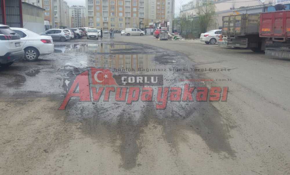 Yeni Sanayi Esnafı Yollardan Şikayetçi