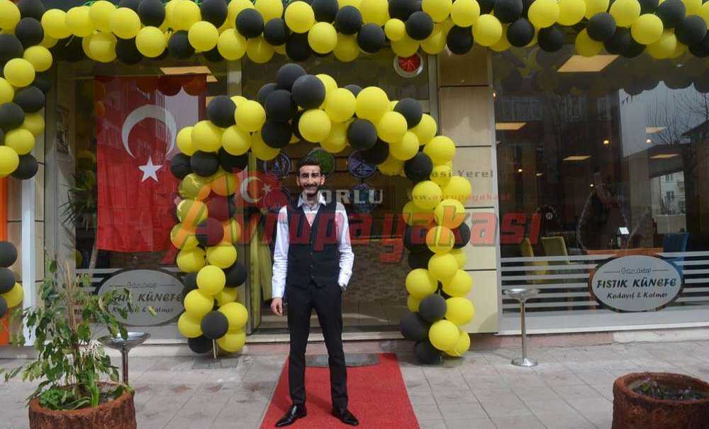 Gaziantep'in Maharetli Elleri Fıstık Künefede