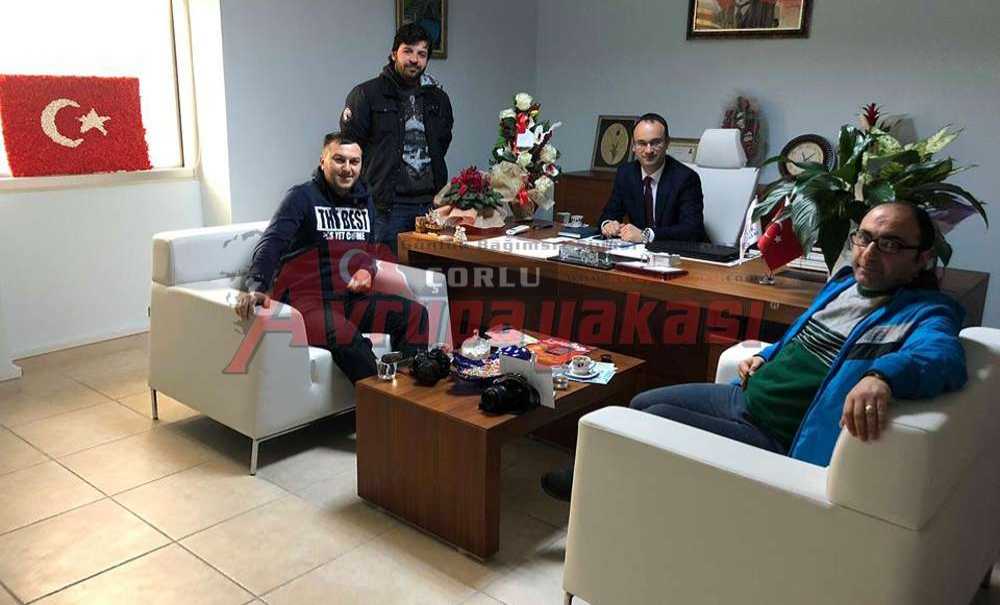 Yeni Müdürü Ziyaret Ettiler