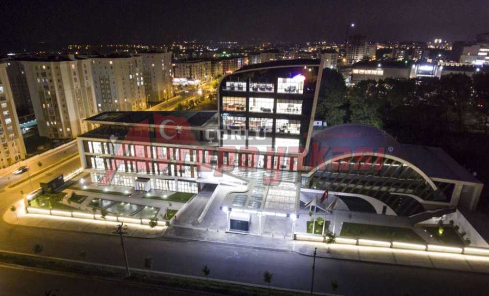 “Almak Için Değil, Vermek Için Adayım”