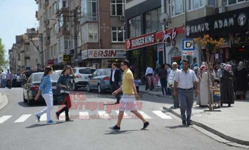 1 Mayıs Tatili Çorlu Sokaklarını Doldurdu