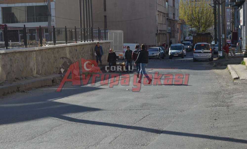 Vatandaşlardan Kaldırım Tepkisi