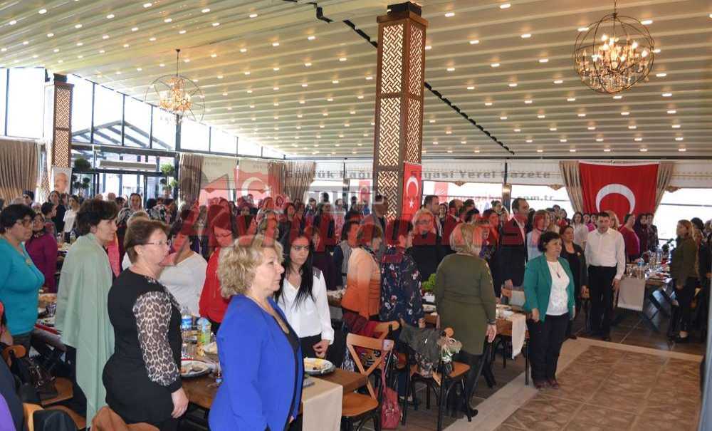 Chp'li Kadınlar Seçim Öncesi Moral Depoladı