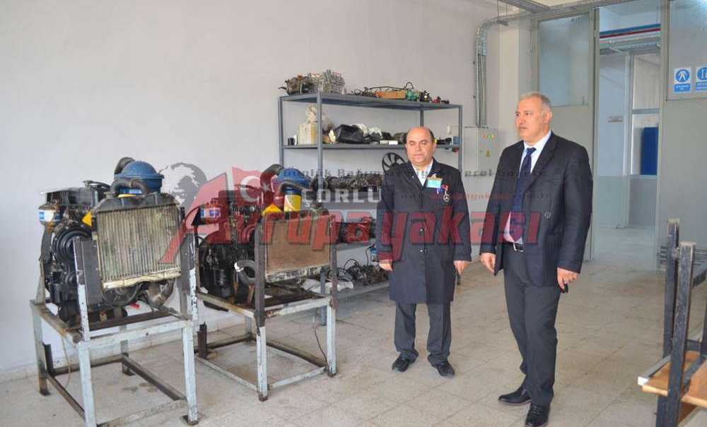 Öğrencilerimiz Uygulama İçinde Eğitim Görüyor