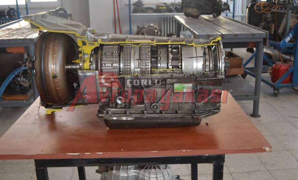 Öğrencilerimiz Uygulama İçinde Eğitim Görüyor