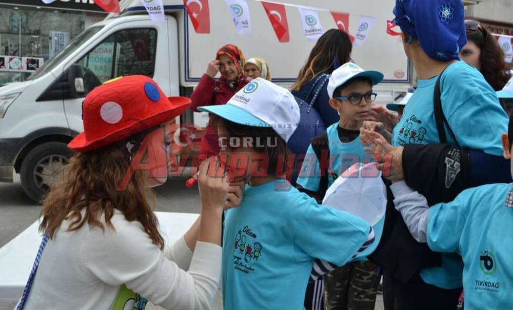 Otizmin Farkında Olun!