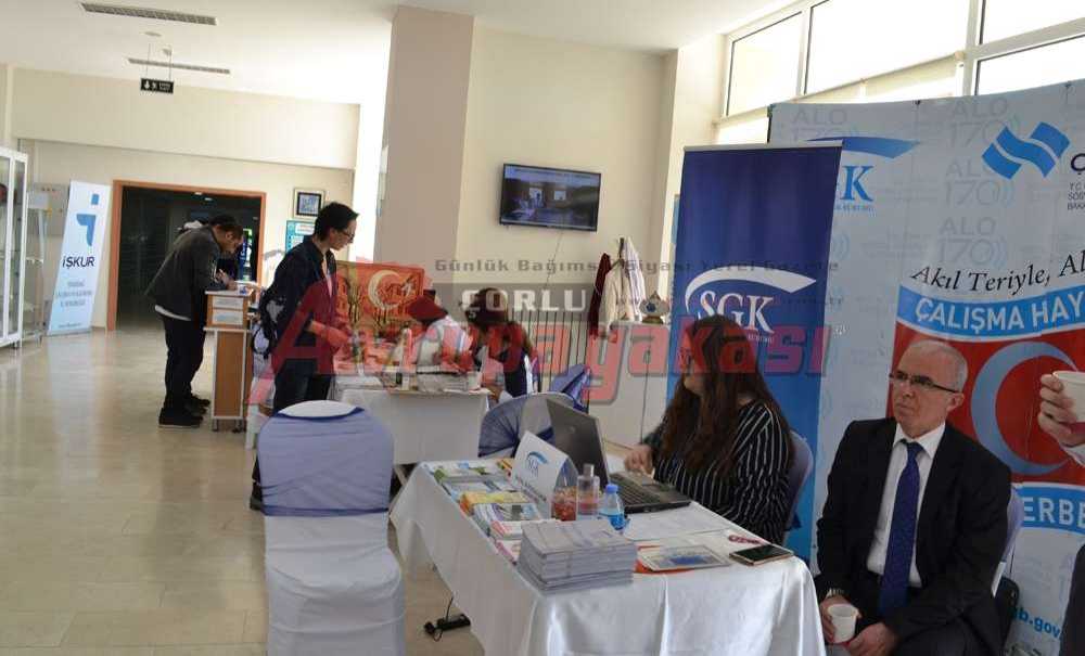 İstihdam Fuarı Bugün Sona Eriyor