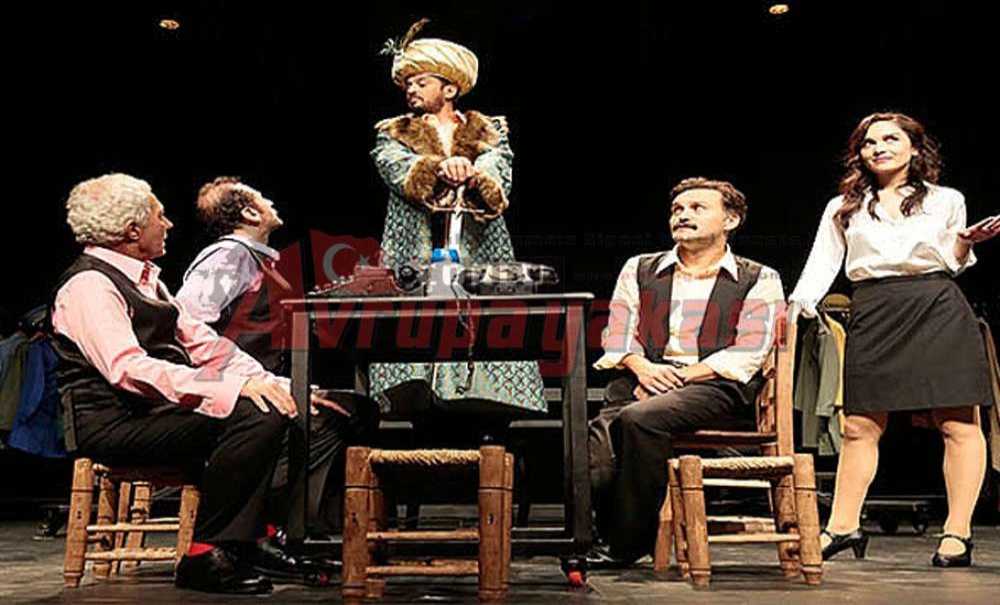 Emre Altuğ Azizname Ile Geliyor