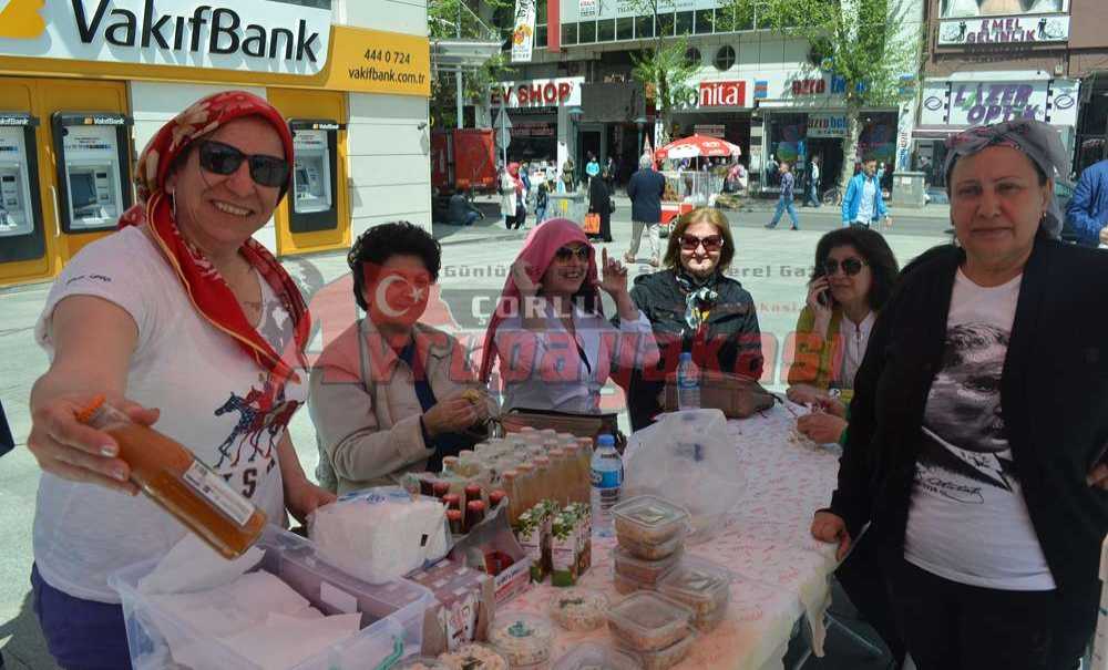 23 Nisan'da Çocukların Yüzünü Güldürmek İstedik