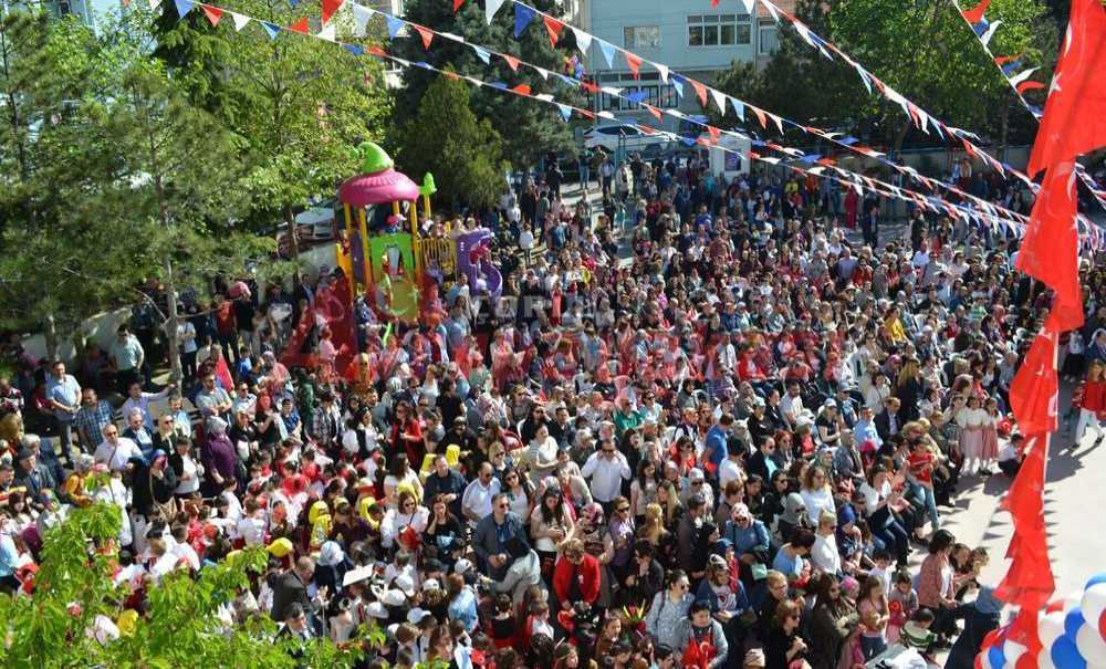 Çocuklar Bayramlarını Neşeyle Kutladı