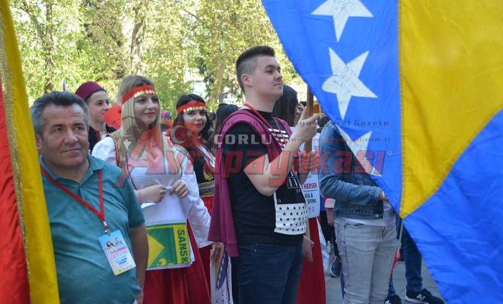 23 Nisan Coşkusunu Onbinler Paylaştı