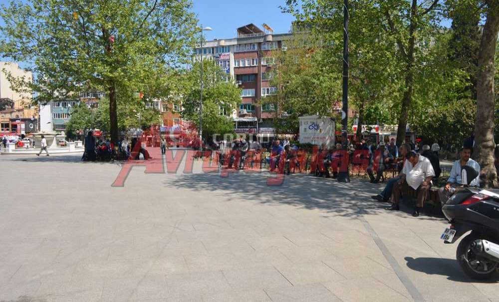 Sıcak Havalarda Vatandaşın Tercihi Cumhuriyet Meydanı