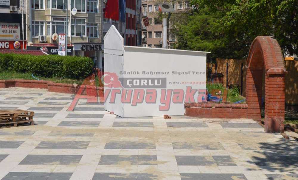 Atatürk Parkı'nda Çalışmalar Devam Ediyor