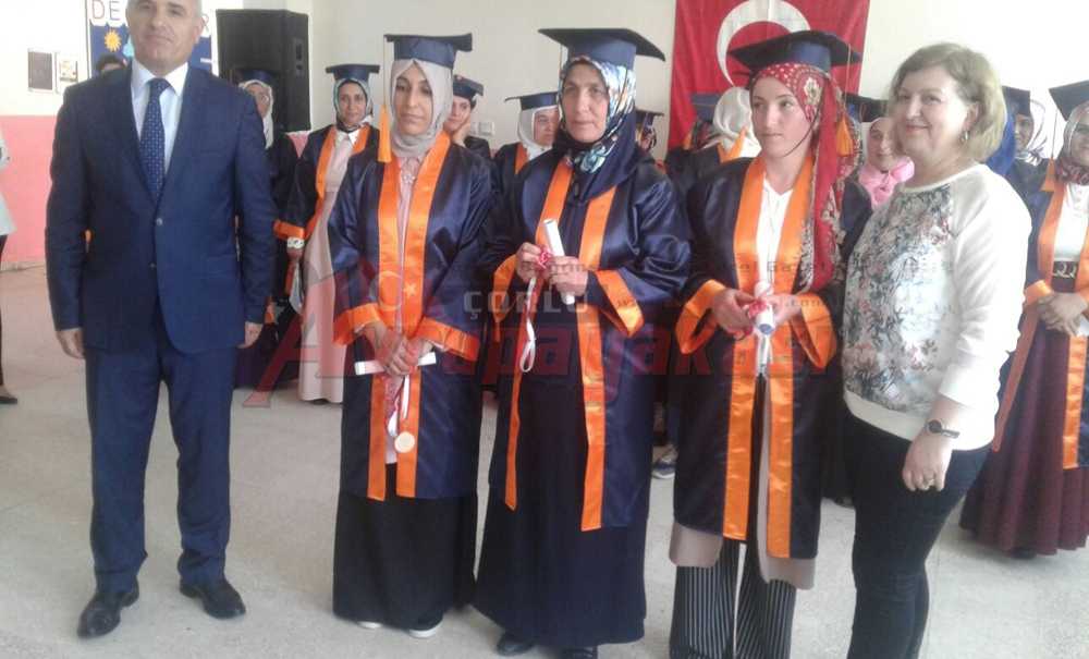 Geç Gelen Mezuniyet Sevinci