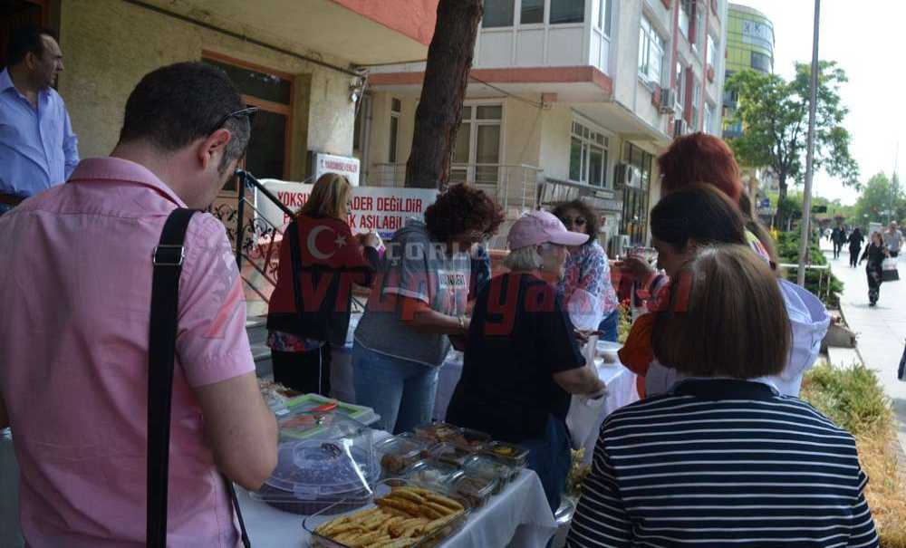 Yoksullara Ramazan Paketi Için Kermes
